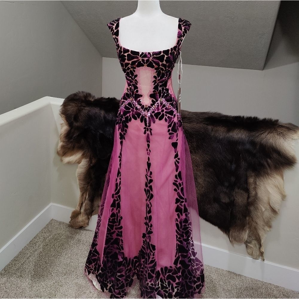 Stunning Silk Purple Gradient Glitter Floral Beaded & Sequined Gown - Picture 2 of 16
